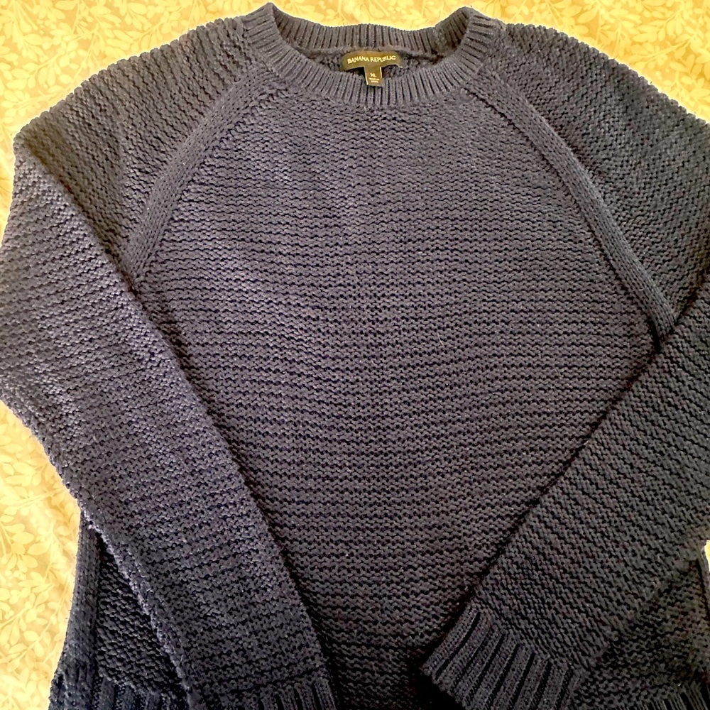 Banana Republic Eyelet sweater in XL navy blue - Picture 2 of 4